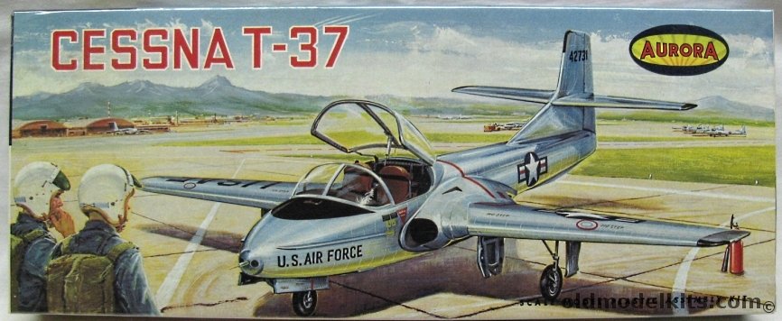 Aurora 1/43 Cessna T-37 - Model 318 Tweet, 138-130 plastic model kit